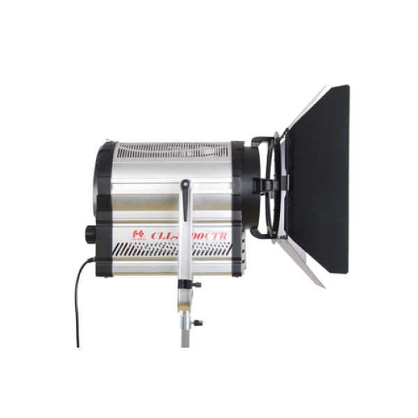 Лампа Френеля LED 300W Falcon Eyes CLL-3000CTR on 230V